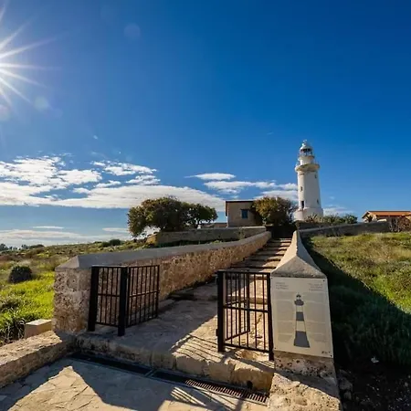 Cyprus Paradise Island Queens Gardens * Paphos